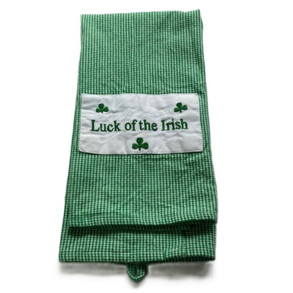 LUCK OF THE IRISH Green Checkered Kitchen Towel with Shamrock 24 x 17 inches - Picture 2 of 10
